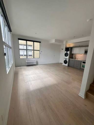 Main picture of 988 G St