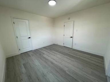 Main picture of 1846 Klauber Ave