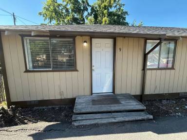 Main picture of 2125 Biehn St