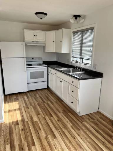Main picture of 6 Sugarloaf St