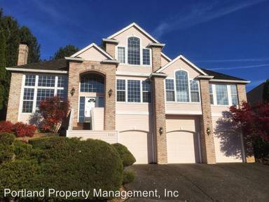 Main picture of 9437 NW Bartholomew Dr