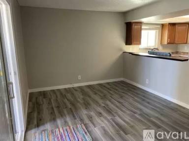 Main picture of 1330 N Jones Blvd