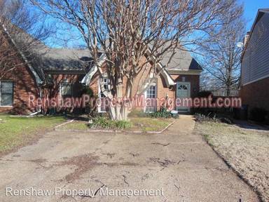 Main picture of 2974 Huntington Trail Dr