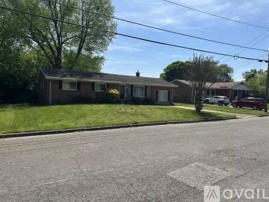 Main picture of 33 Sandra Dr