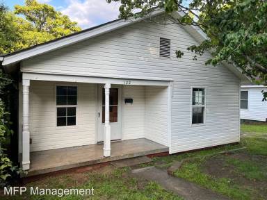 Main picture of 122 Basin Ave