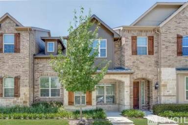 Main picture of 856 Rohan Dr