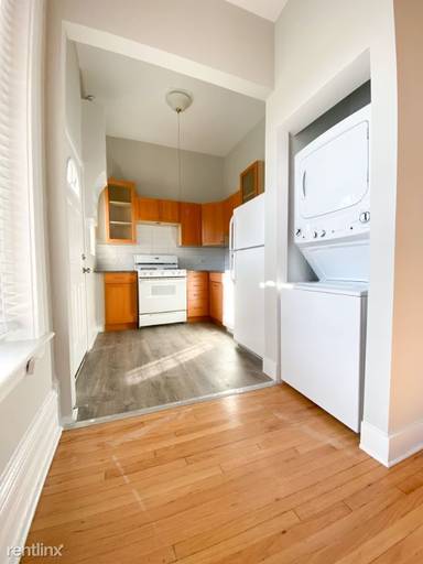 Main picture of 301 W Eugenie St