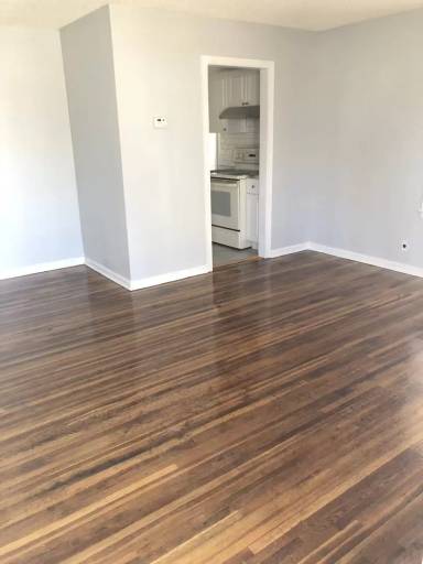 Main picture of 2307 W Irving St