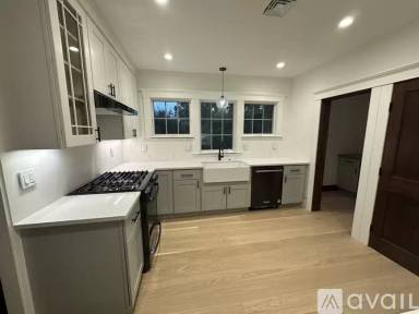 Main picture of 9 Vermont St