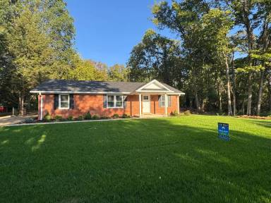 Main picture of 115 Rainbow Dr