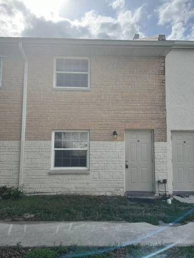 Main picture of 50 Needle Boulevard