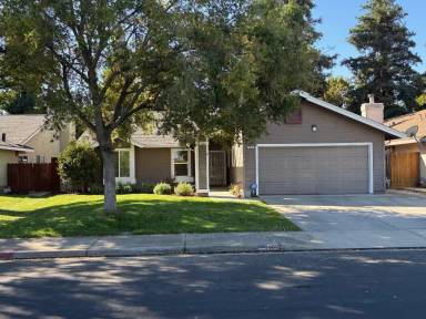 Main picture of 2006 Noble Ln