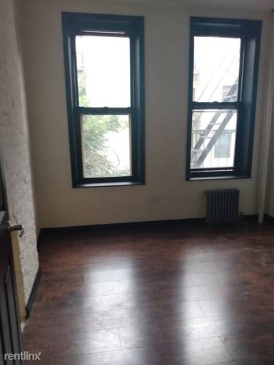 Main picture of 350 E 91st St
