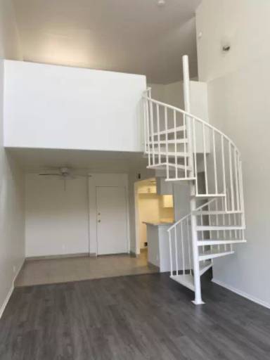 Main picture of 5405 Kester Ave