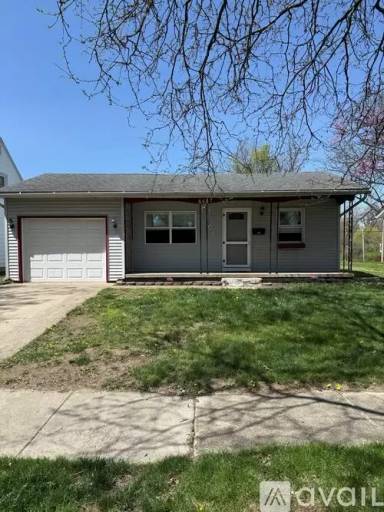Main picture of 645 N Detroit St