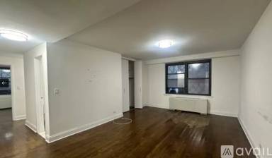 Main picture of 244 E 44th St New York, NY 10017