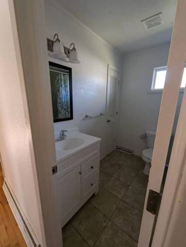 Main picture of 1013 N West St
