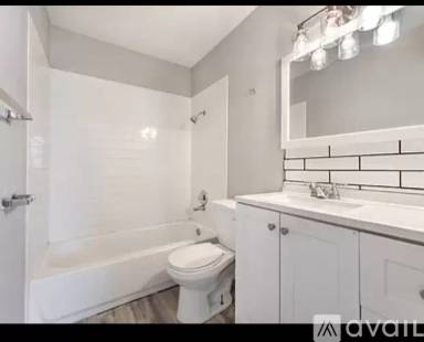 Main picture of 1739 R Ave