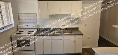 Main picture of 4704B Midland Pike