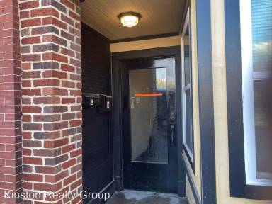 Main picture of 109 E North St