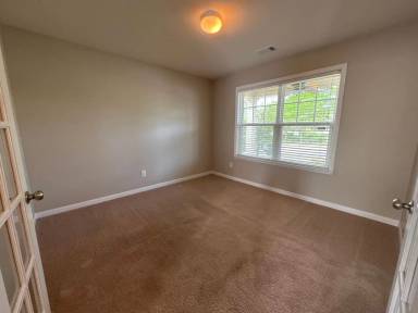Main picture of 112 Suggs Dr