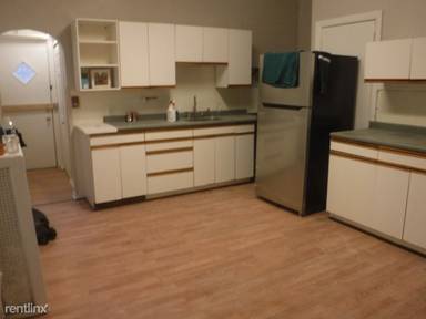 Main picture of 35 W Logan St