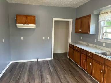 Main picture of 349 Mason Ave