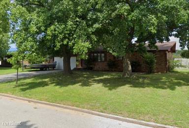 Main picture of 1401 Dyer St