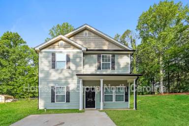 Main picture of 3350 Cardinal St