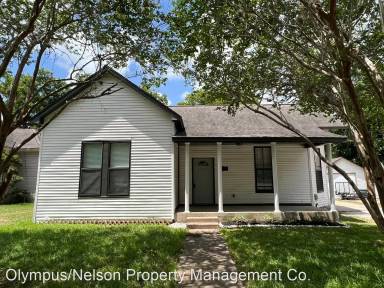 Main picture of 425 E Myrtle St