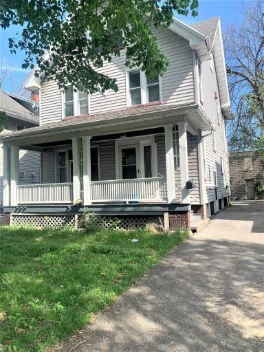 Main picture of 612 Brooks Ave