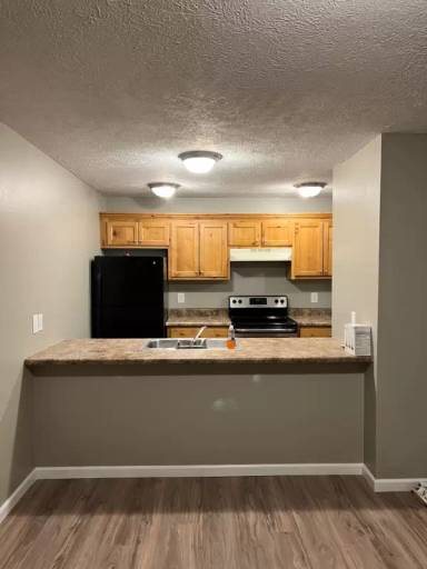 Main picture of 1525 W State St