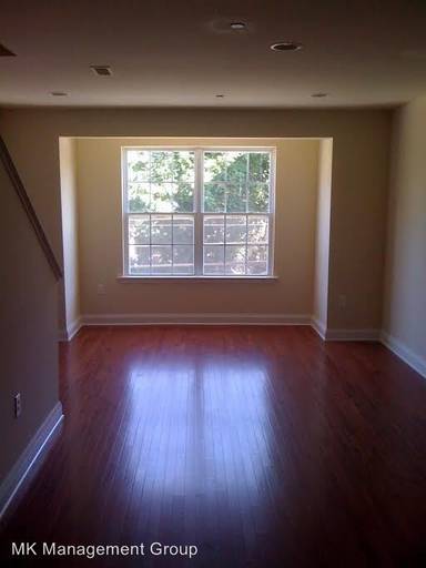 Main picture of 1716 W Norris St