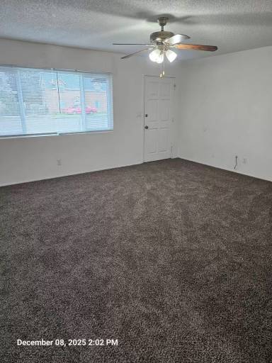 Main picture of 560 S G St