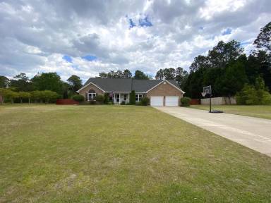 Main picture of 843 Foxcroft Dr