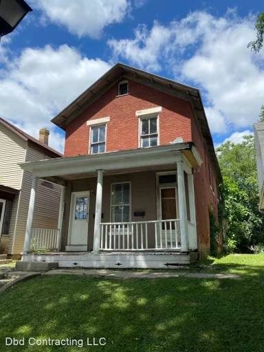 Main picture of 624 Walnut St