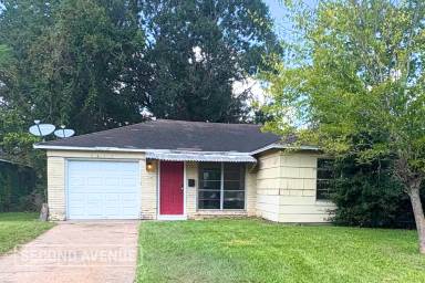 Main picture of 5415 Heron Dr