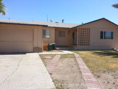 Main picture of 1247 S Imperial Ave