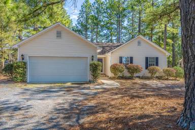 Main picture of 195 Pecan Ln