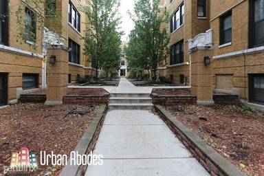 Main picture of 719-27 W Barry Ave