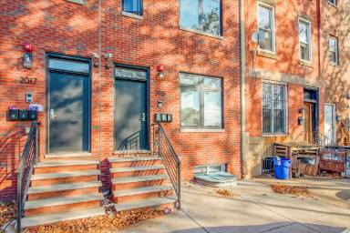 Main picture of 2015 N College Ave