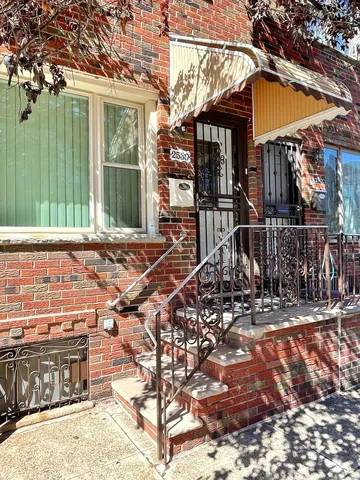 Main picture of 2530 S Alder St