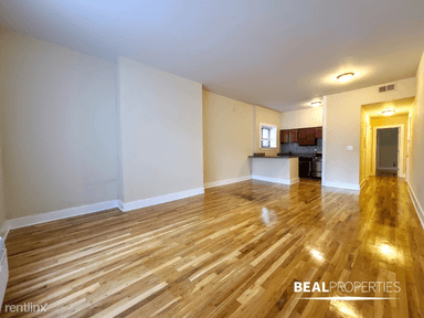Main picture of 1425 N Dearborn St