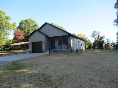 Main picture of 2071 Gladwood Ln