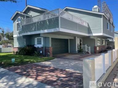 Main picture of 2715 Grant Ave