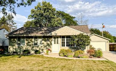 Main picture of 7130 N Navajo Ave