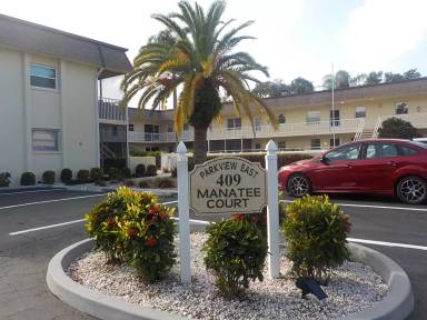 Main picture of 409 Manatee Ct