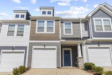 Main picture of 46 Meteora Way
