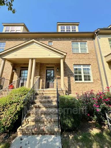 Main picture of 210 Snow Close