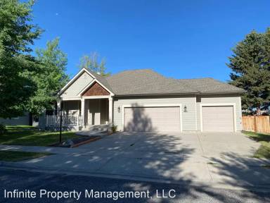 Main picture of 3405 Fieldstone Dr W